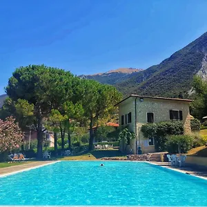 https://lovely-lake-wievpool.hotelinveneto.com
