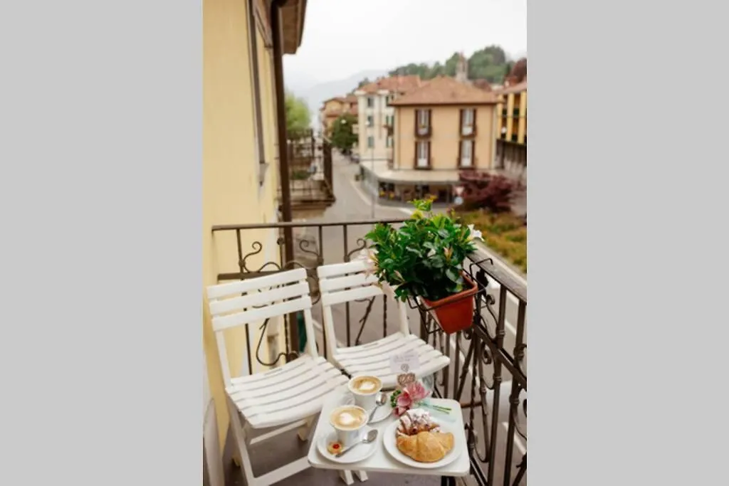 La Finestra Sul Lago, Appartamento In Pieno Centro Laveno Italy